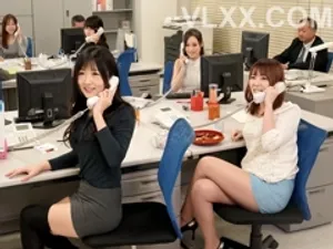 đi sửa máy tính, anh nhân viên chịch cục vàng của chủ nhà